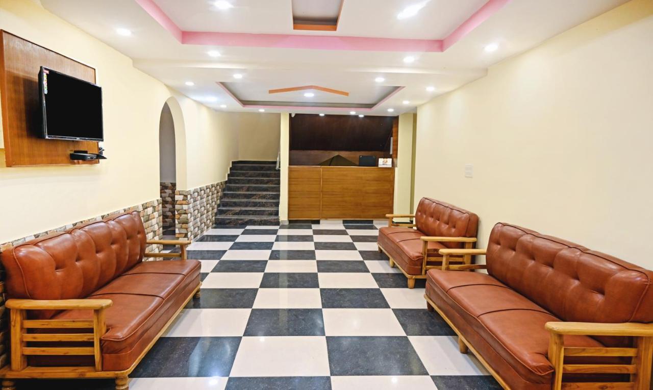 Treebo Dev With Valley View, Mall Road مايالي المظهر الخارجي الصورة