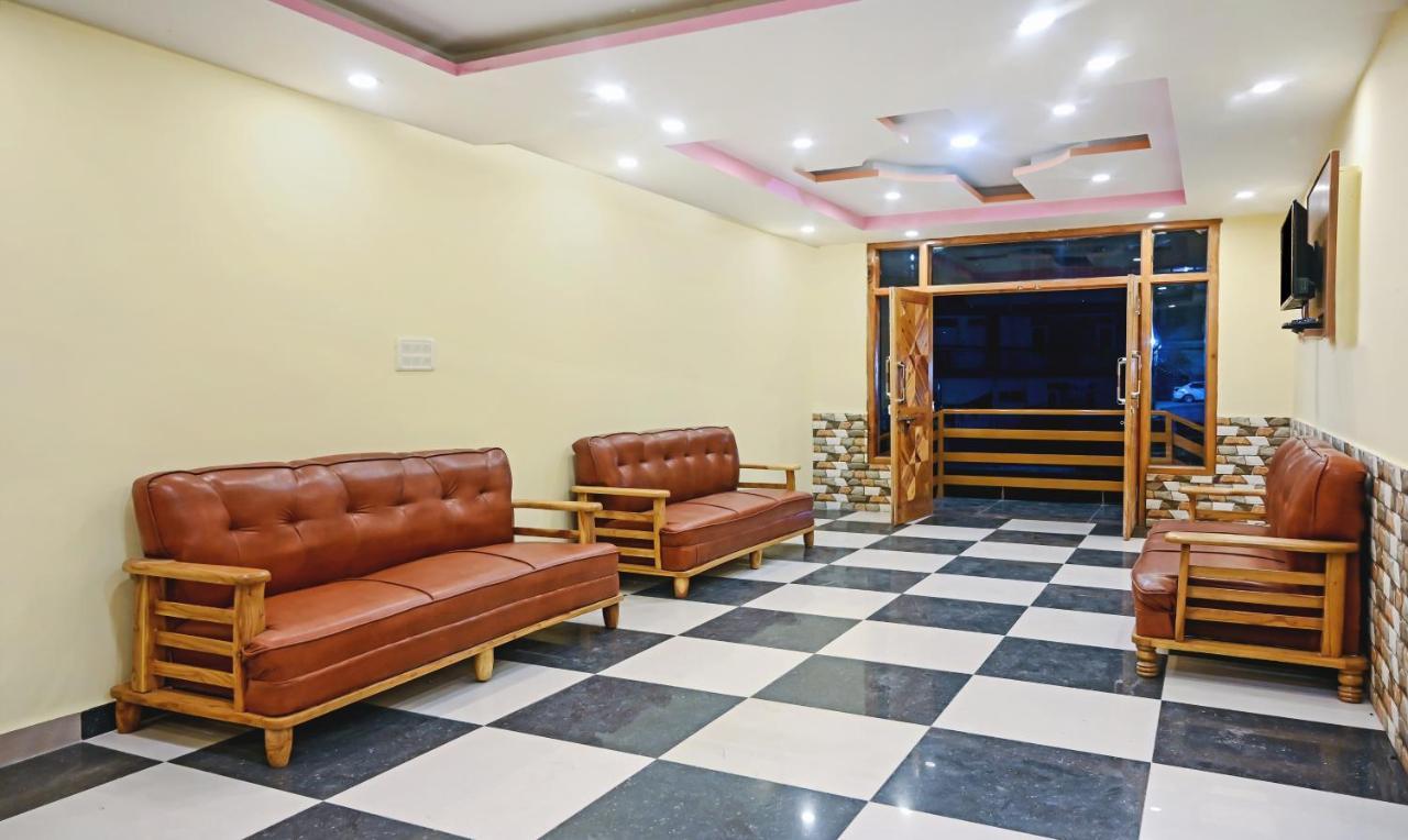 Treebo Dev With Valley View, Mall Road مايالي المظهر الخارجي الصورة