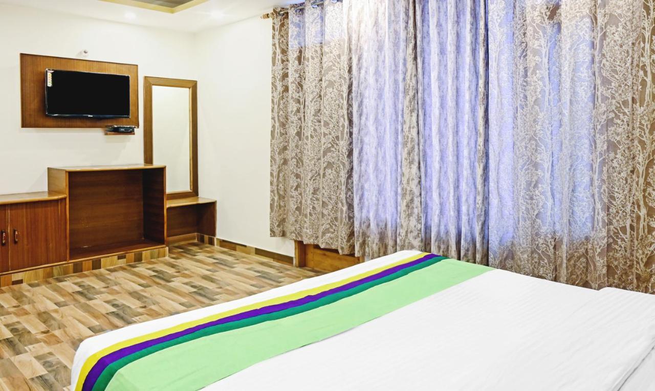 Treebo Dev With Valley View, Mall Road مايالي المظهر الخارجي الصورة